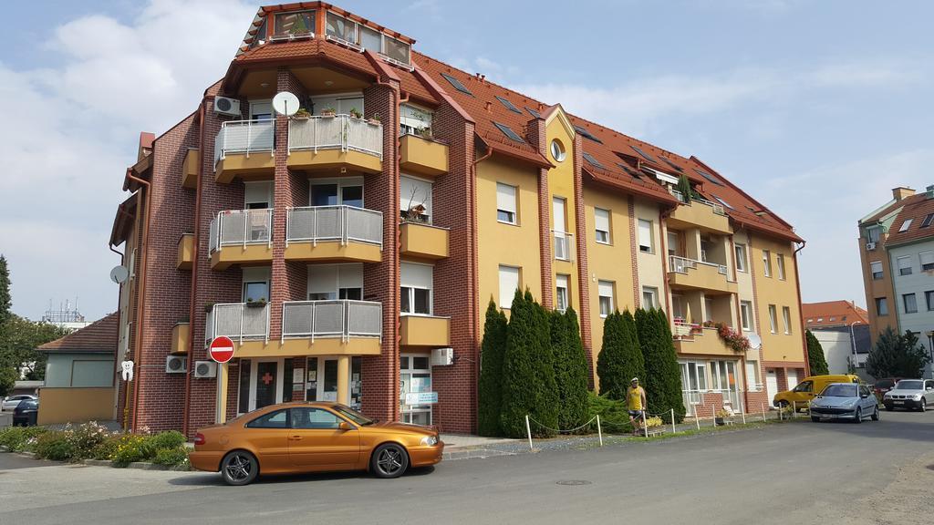 City Center Apartman Zalaegerszeg Exterior foto